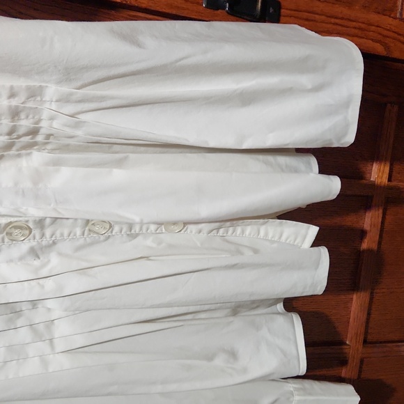 Size xsmall 2B Bebe Button-down Flowy Blouse - Picture 3 of 8